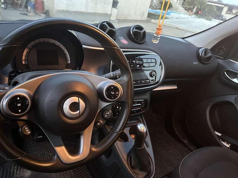 Usata Smart ForFour 71 CV (52 kW) 2019 Utilitaria