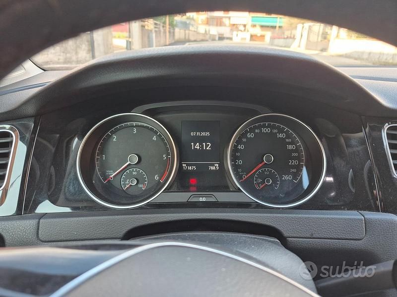 Usata VW Golf VII Highline 110 CV (80 kW) 2016 Grigio Berlina