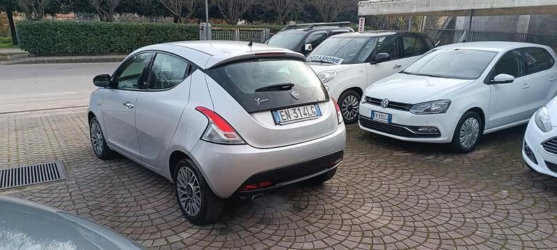 Usata Lancia Ypsilon S 95 CV (69 kW) 2012 Grigio Utilitaria