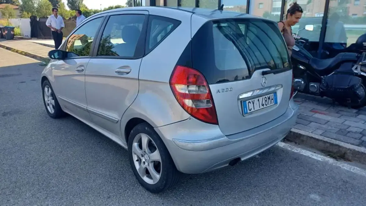 Usata Mercedes A200 Elegance 140 CV (102 kW) 2005 Grigio Monovolume
