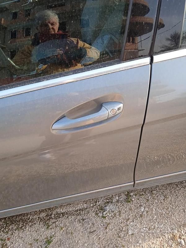 Usata Mercedes C200 2009 Grigio Berlina