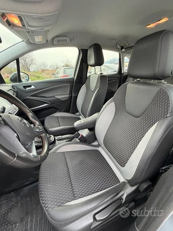 Usata Opel Crossland X Innovation 102 CV (75 kW) 2020 Grigio SUV