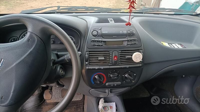 Usata Fiat Brava 80 CV (58 kW) 1997 Bianco Utilitaria