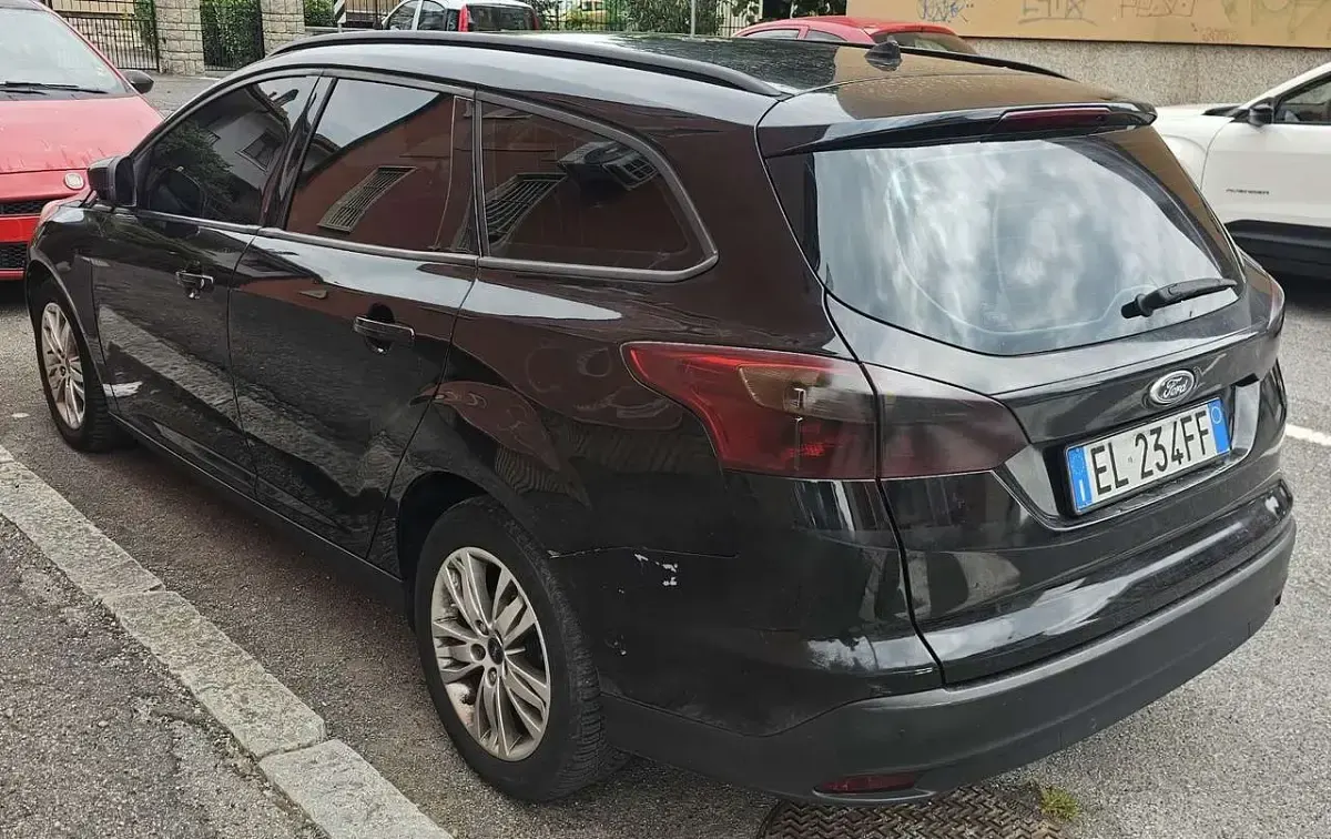 Begagnad Ford Focus Titanium 95 HK (69 kW) 2012 Other Kombi
