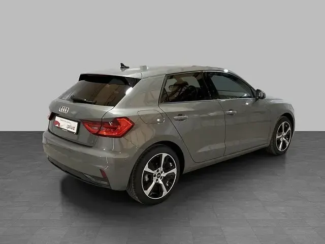 Usata Audi A1 Sportback Business 116 CV (85 kW) 2025 Grigio chronos metallizzato Utilitaria