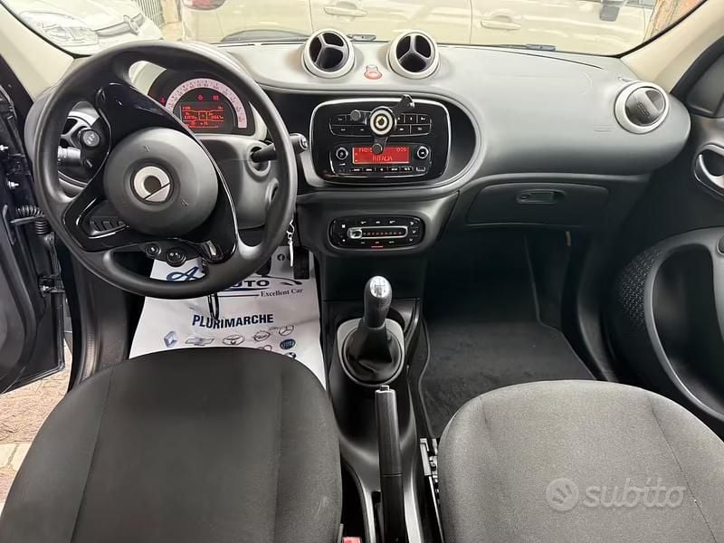 Usata Smart ForFour 70 CV (51 kW) 2017 Grigio Utilitaria