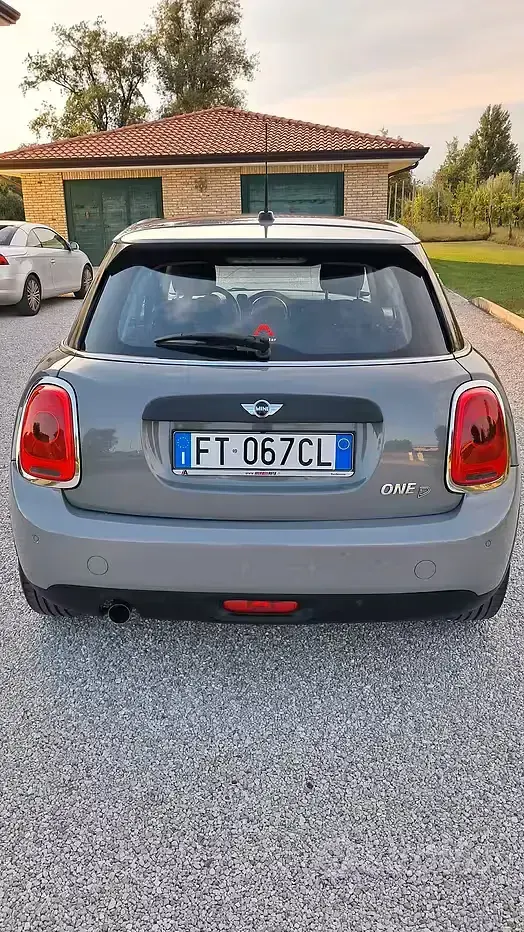 Usata Mini One D 95 CV (69 kW) 2018 Grigio Utilitaria