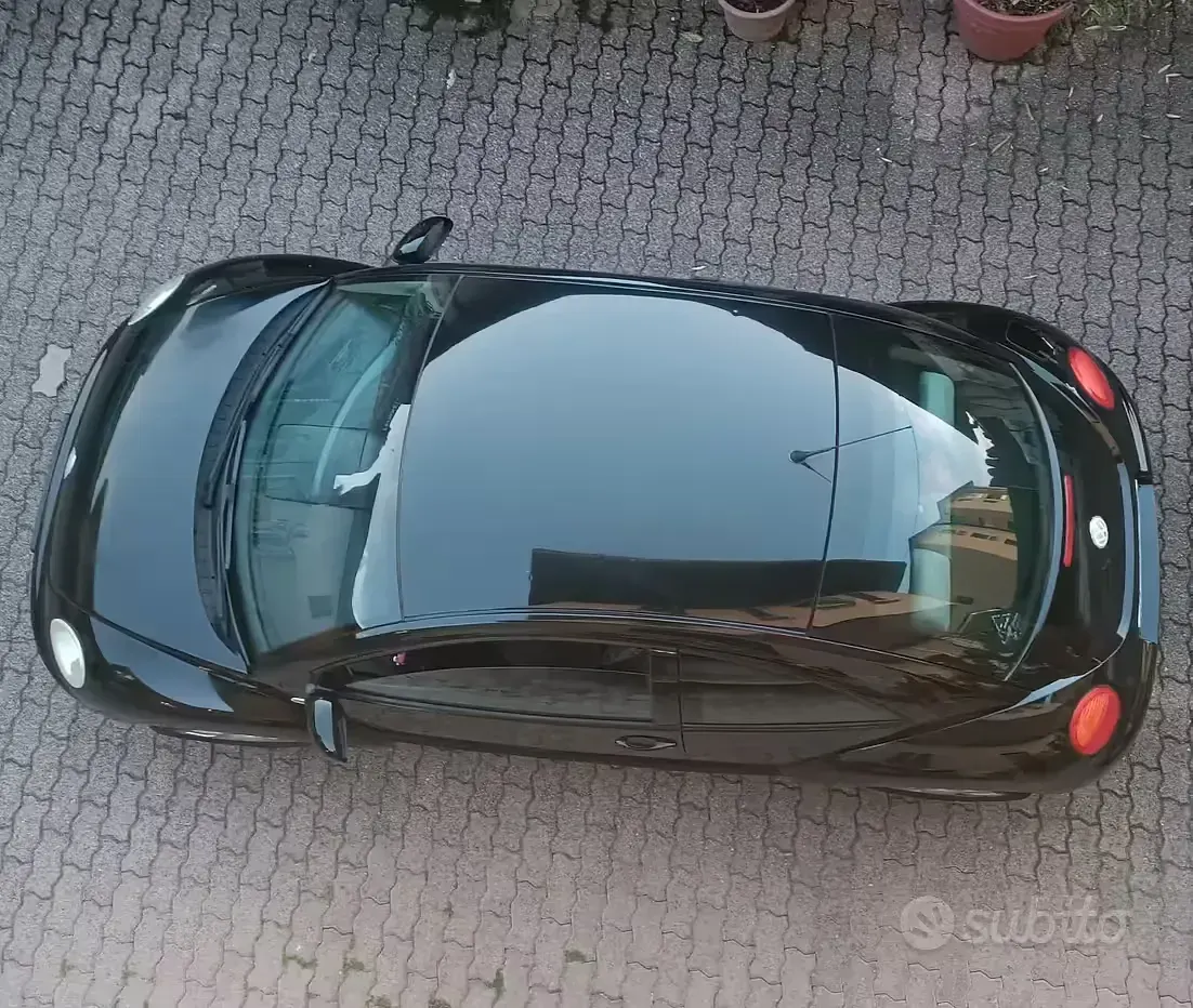 Usata VW New Beetle 90 CV (66 kW) 2003 Nero Utilitaria