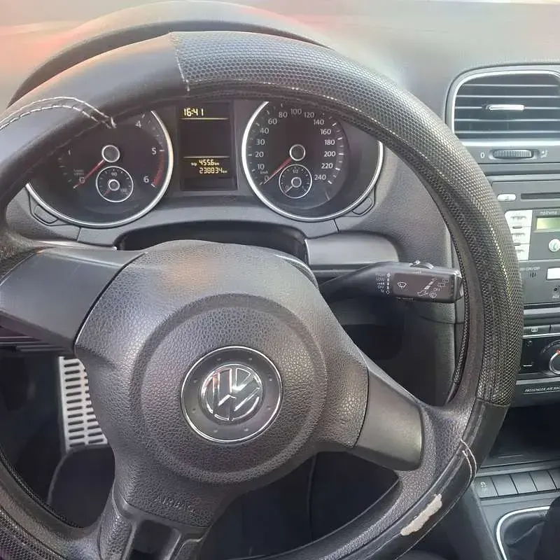 Usata VW Golf VI 105 CV (77 kW) 2011 Nero Utilitaria