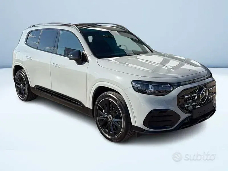Nuova Mercedes GLB250 AMG line 199 kW (271 CV) 2026 Nero SUV