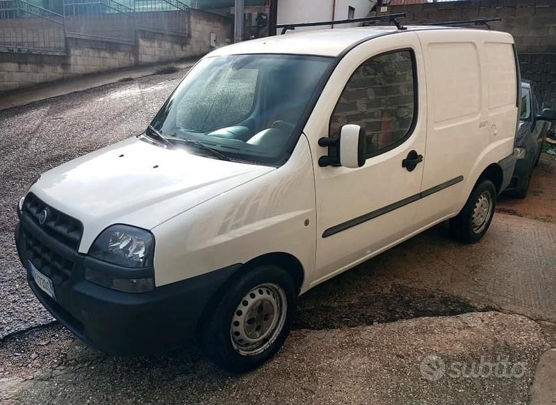 Usata Fiat Doblò 105 CV (77 kW) 2004 Bianco Monovolume
