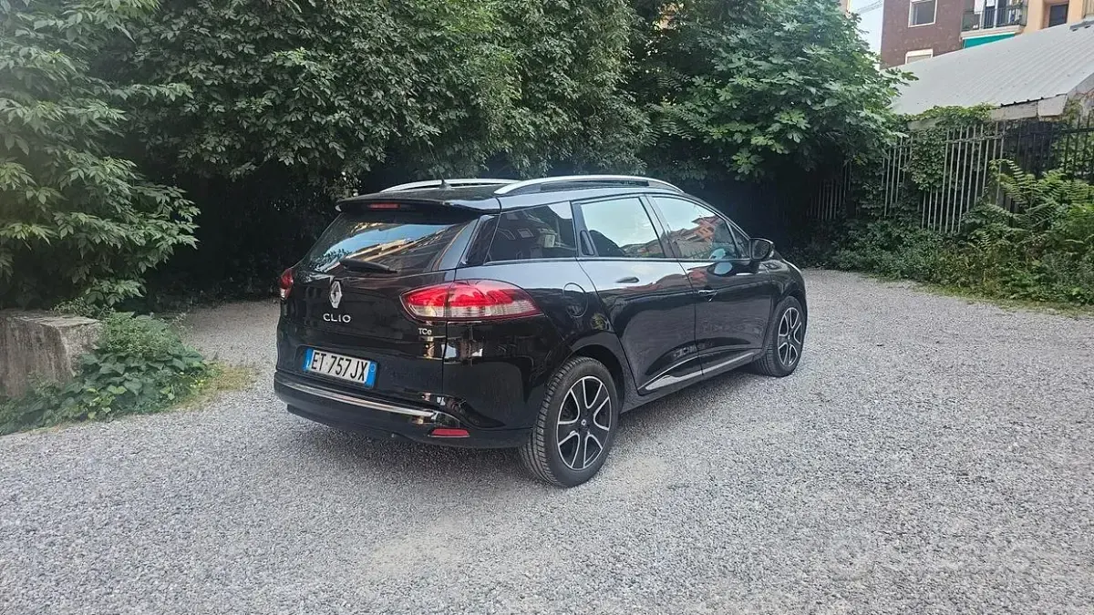 Usata Renault Clio 90 CV (66 kW) 2014 Nero Station wagon