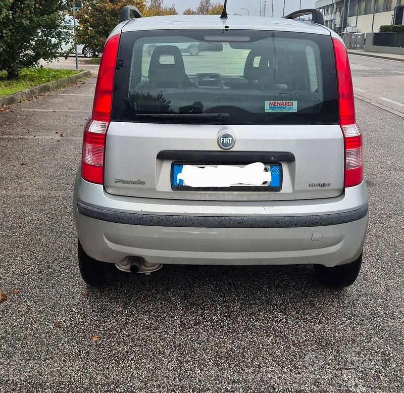 Usata Fiat Panda 70 CV (51 kW) 2006 Grigio Utilitaria