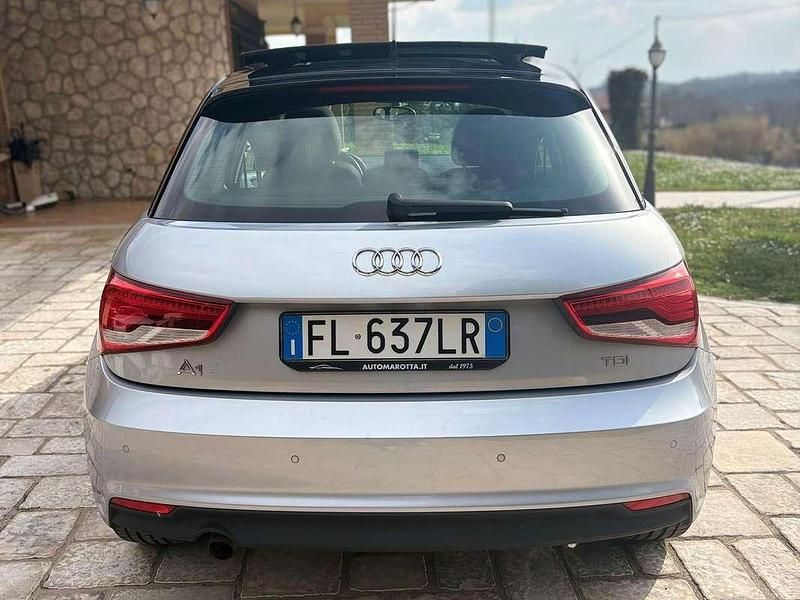 Usata Audi A1 Sportback Admired 90 CV (66 kW) 2017 Grigio Utilitaria