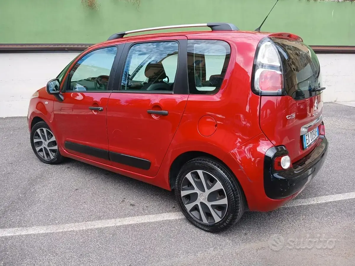 Usata Citroën C3 Picasso Seduction 92 CV (67 kW) 2014 Rosso Monovolume