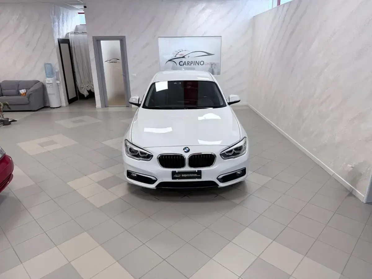 Usata BMW 116 Sport Line 116 CV (85 kW) 2017 Bianco Utilitaria
