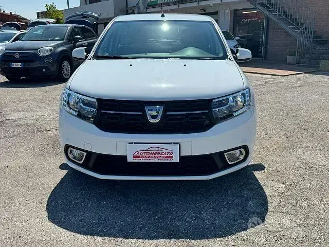 Usata Dacia Sandero Comfort 75 CV (55 kW) 2019 Bianco Berlina