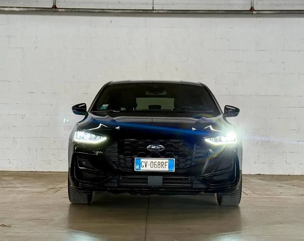 Usata Ford Focus ST-Line 154 CV (113 kW) 2024 Nero Station wagon
