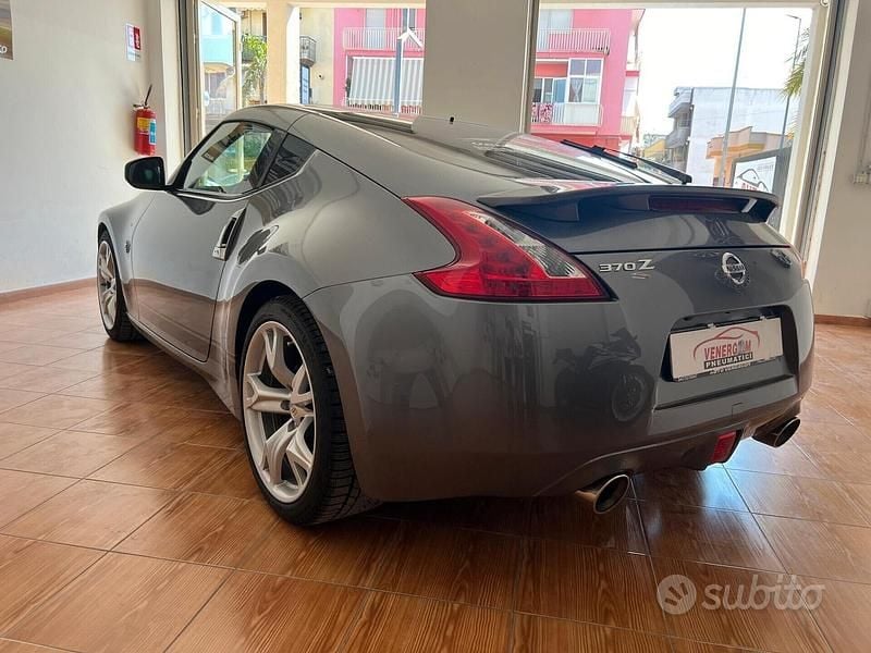 Usata Nissan 370Z 340 CV (250 kW) 2012 Grigio Coupé