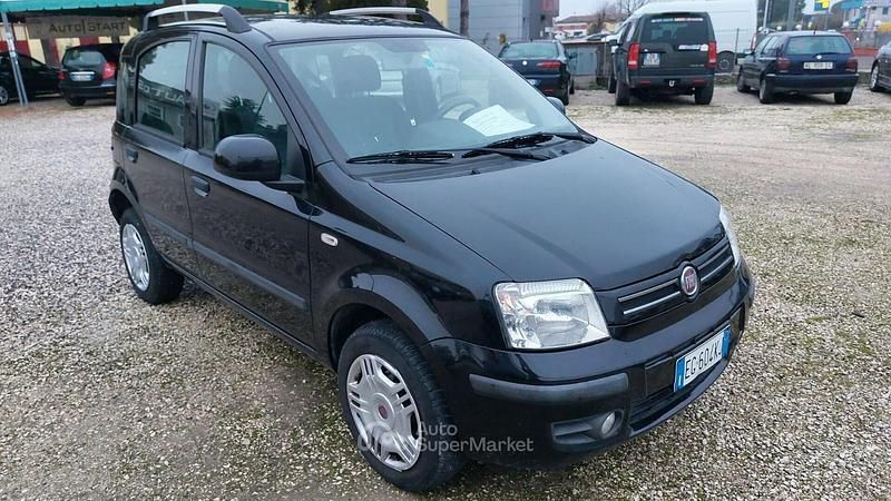 Usata Fiat Panda Dynamic 69 CV (50 kW) 2011 Nero Berlina