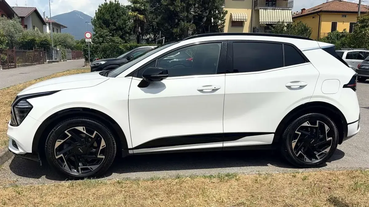 Usata Kia Sportage GT-Line 179 CV (131 kW) 2023 Bianco SUV