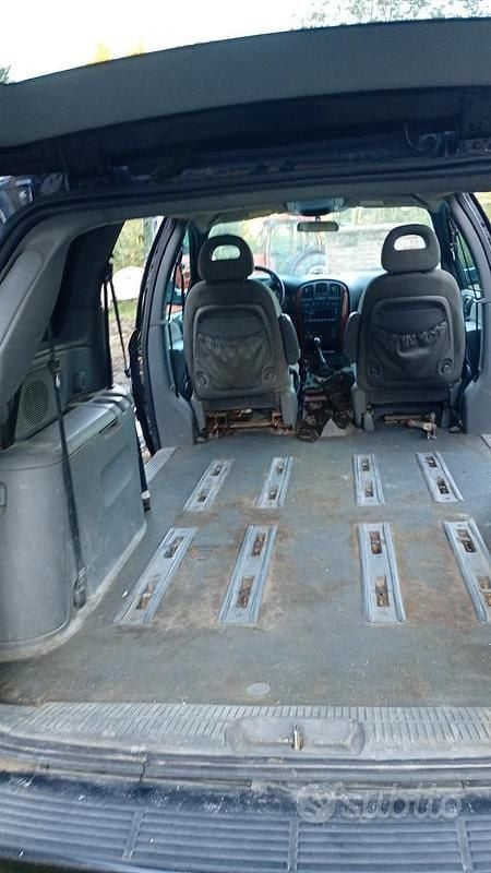 Usata Chrysler Grand Voyager Limited 2005 Nero Monovolume