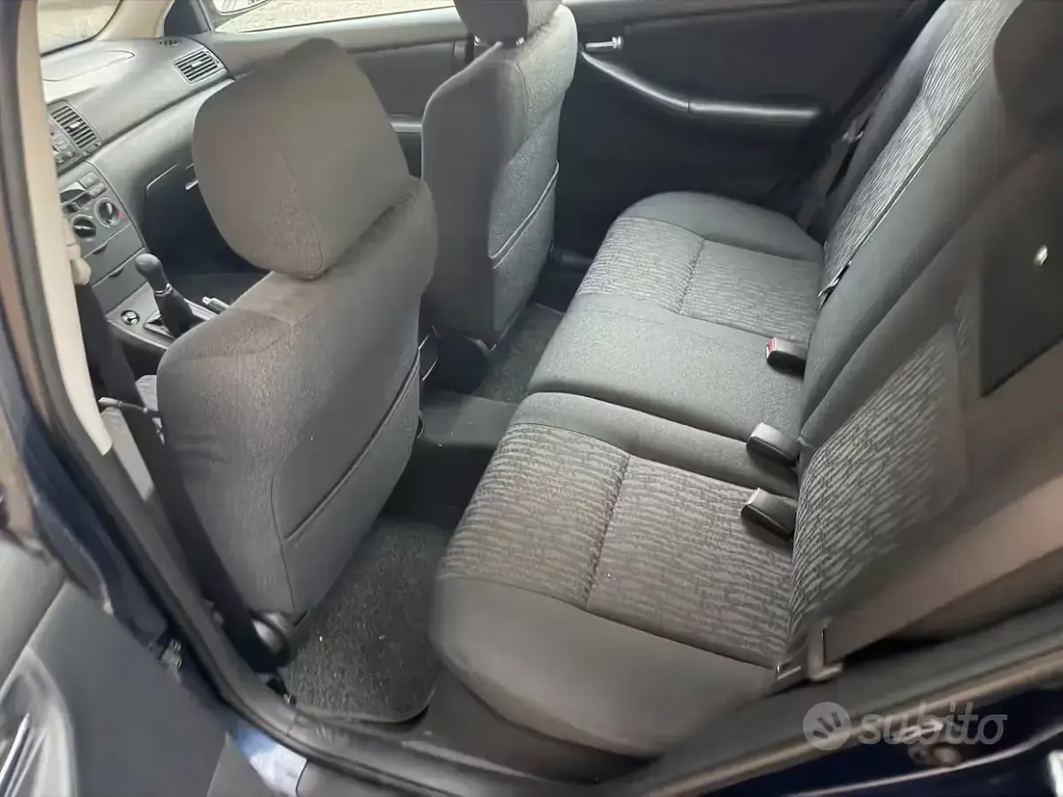 Usata Toyota Corolla 110 CV (80 kW) 2003 Bluazzurro Station wagon