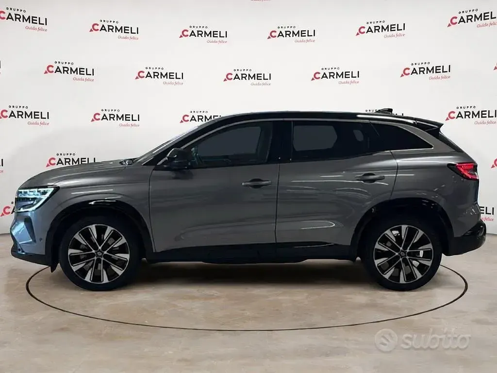 Usata Renault Austral Techno 199 CV (146 kW) 2023 Grigio SUV