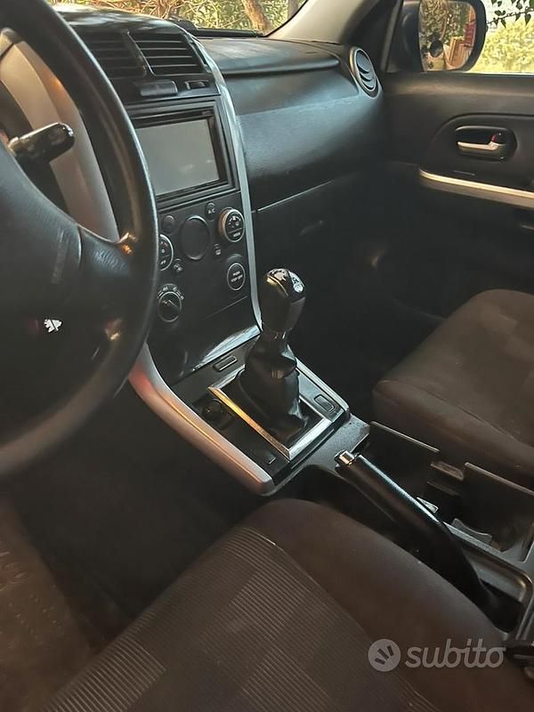 Usata Suzuki Vitara 109 CV (80 kW) 2011 Nero SUV