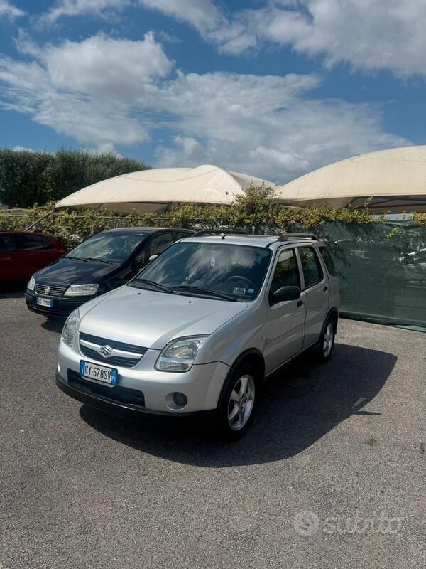 Grigio Usata 2005 Suzuki Ignis Due volumi | 2400 € - Immagine 1/4