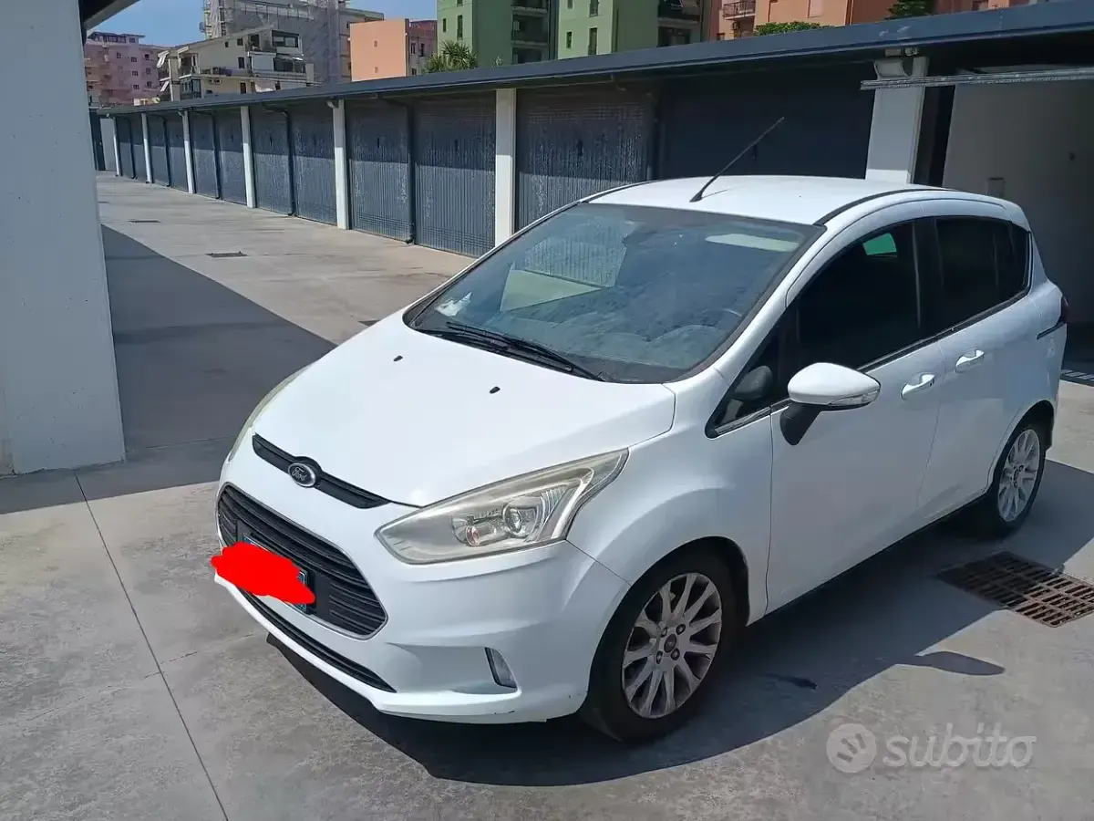 Usata Ford B-MAX 100 CV (73 kW) 2014 Bianco Monovolume