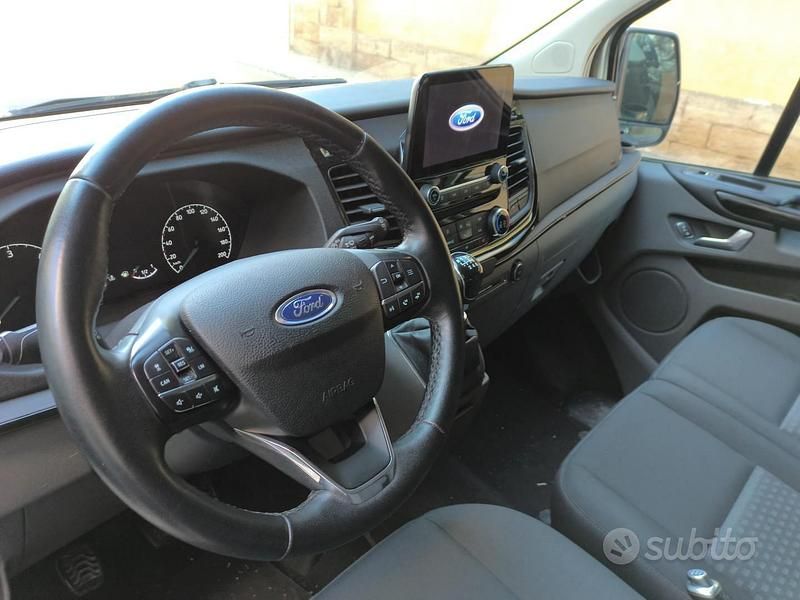 Usata Ford Tourneo 130 CV (95 kW) 2021 Bianco Monovolume