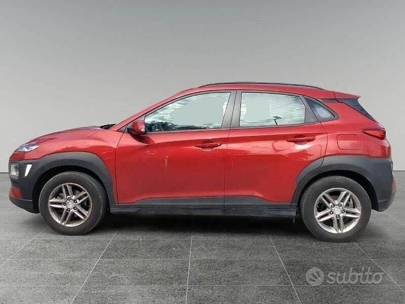 Usata Hyundai Kona Comfort 120 CV (88 kW) 2019 Rosso SUV