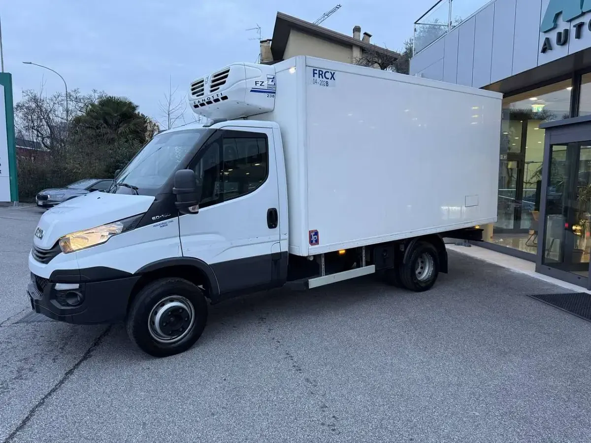 Usata Iveco Daily 150 CV (110 kW) 2019 Bianco Furgone