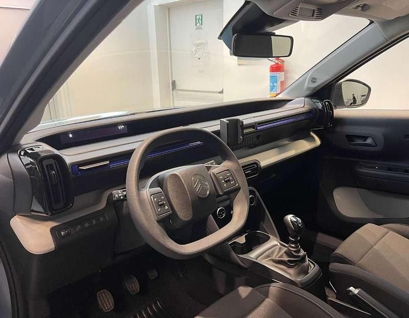Używany Citroën C3 PureTech 101 KM (74 kW) 2024 Niebieski Hatchback