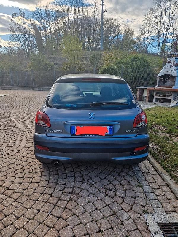Usata Peugeot 206+ 2011 Grigio Utilitaria