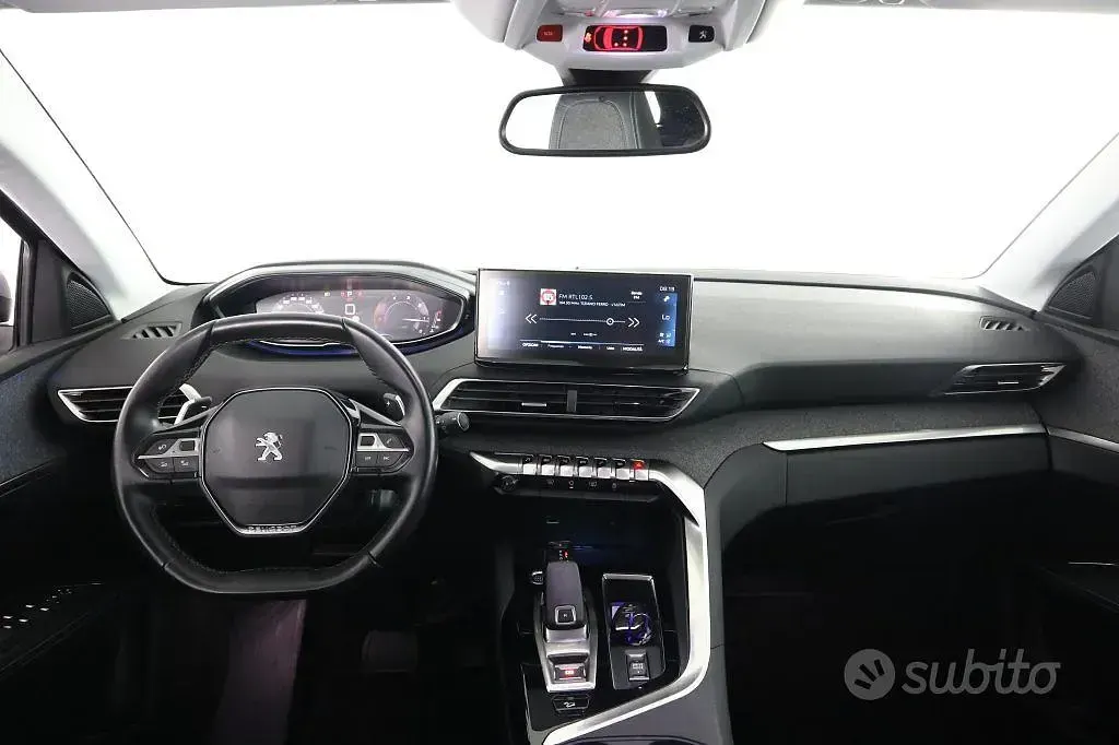 Usata Peugeot 3008 Allure 131 CV (96 kW) 2021 Grigio artense SUV