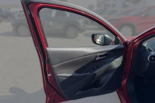 Usata Mazda 2 75 CV (55 kW) 2023 Soul red Utilitaria