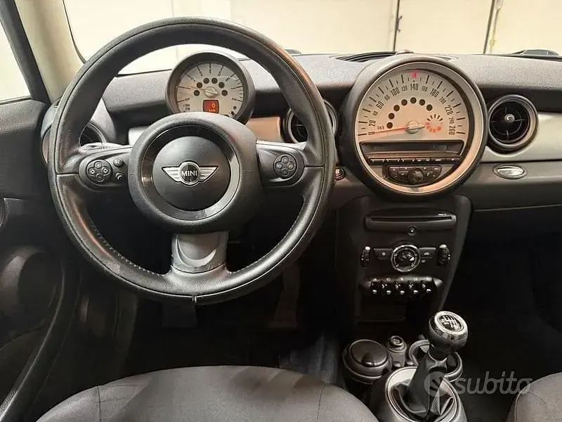 Usata Mini ONE 75 CV (55 kW) 2011 Blu Utilitaria