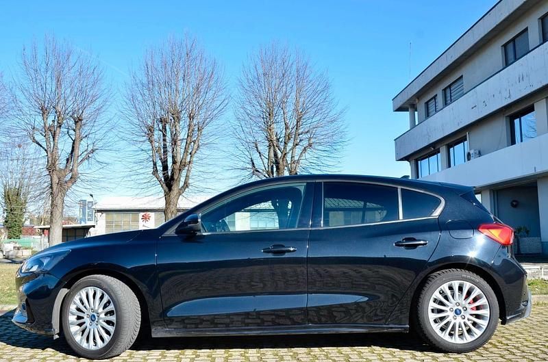 Usata Ford Focus ST-Line X 155 CV (114 kW) 2021 Nero Berlina