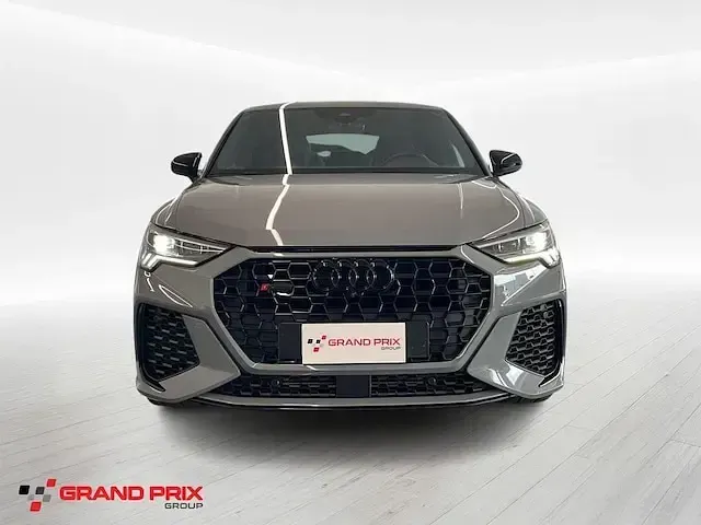 Usata Audi RS Q3 Sportback Ambiente 400 CV (294 kW) 2022 Grigio nardò SUV