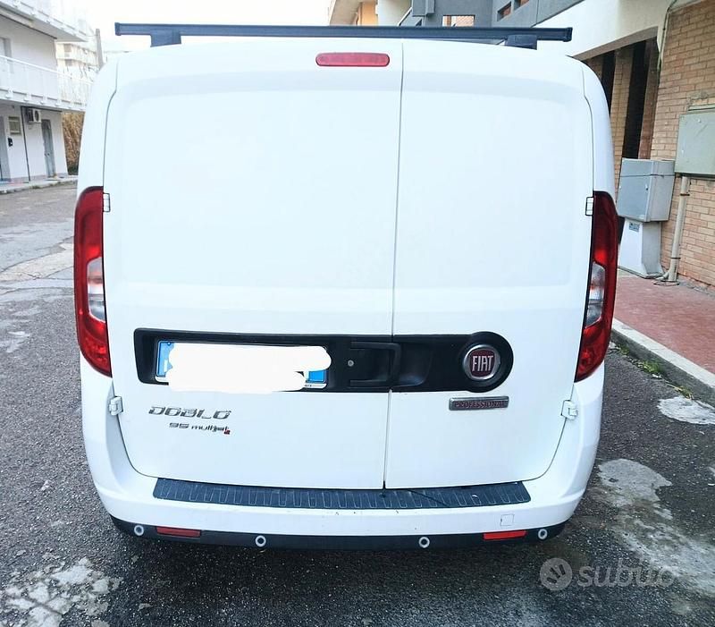 Usata Fiat Doblò 2017 Bianco Monovolume