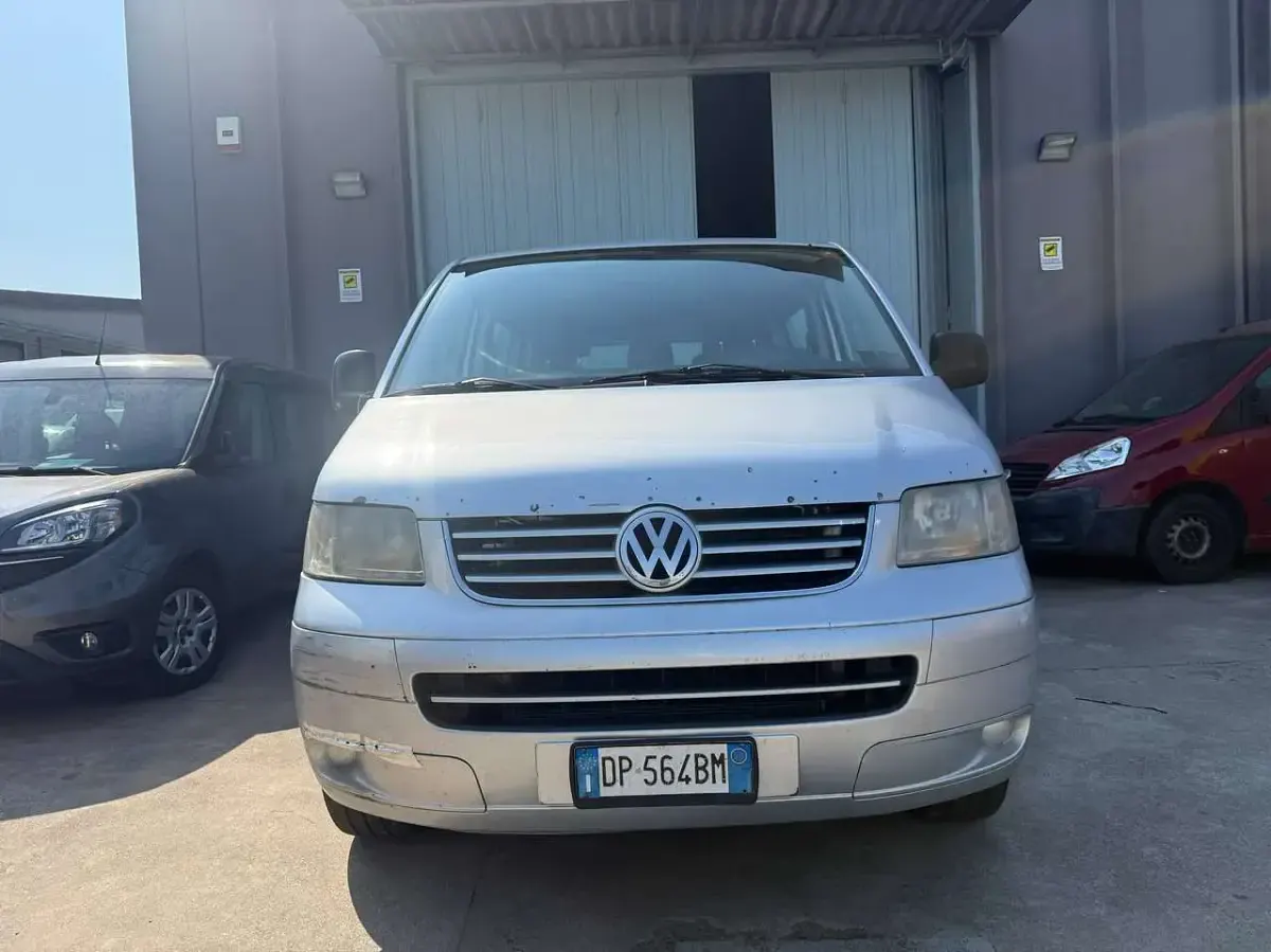 Usata VW T5 116 CV (85 kW) 2008 Argento Furgone