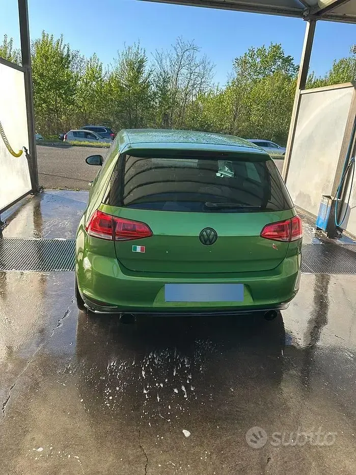 Usata VW Golf VII 122 CV (89 kW) 2013 Verde Berlina