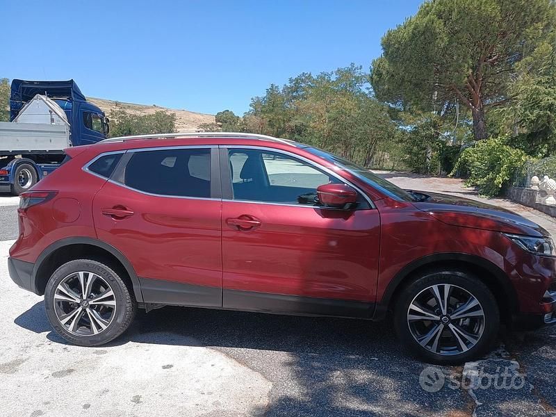Usata Nissan Qashqai 2019 Rosso SUV