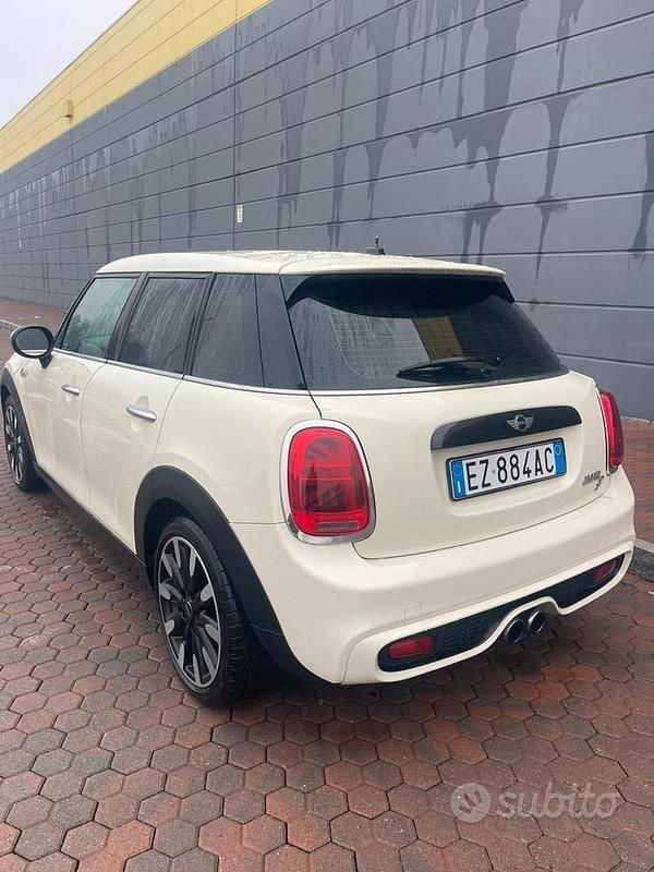 Usata Mini Cooper SD Business 170 CV (125 kW) 2014 Utilitaria