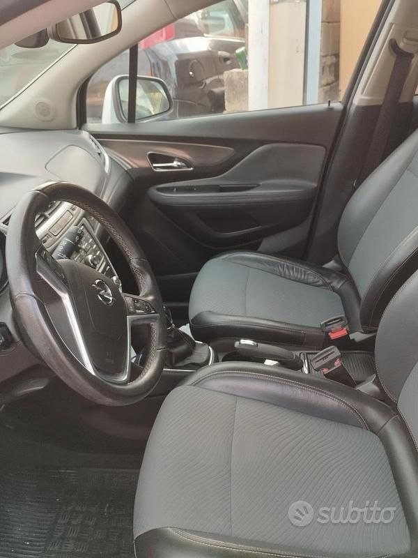 Usata Opel Mokka 140 CV (102 kW) 2014 Bianco SUV