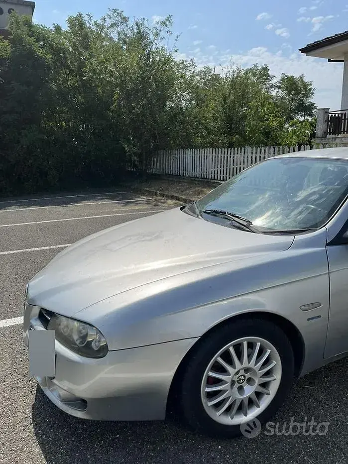Usata Alfa Romeo 156 140 CV (102 kW) 2003 Grigio Berlina