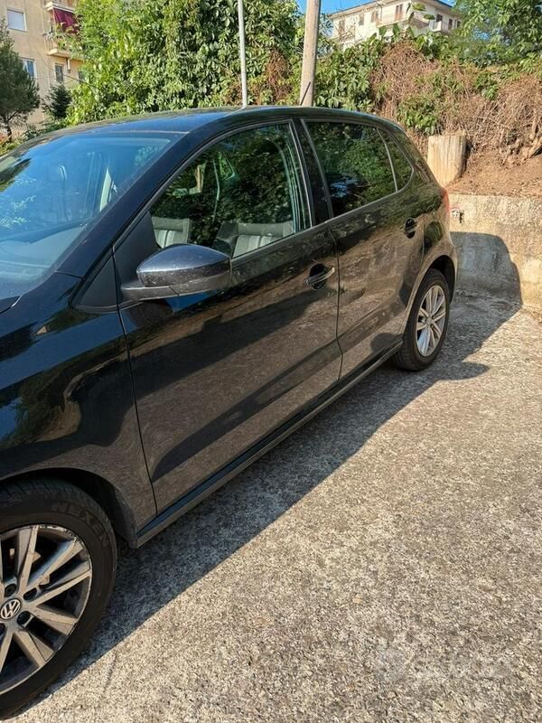 Usata VW Polo 90 CV (66 kW) 2017 Nero Utilitaria