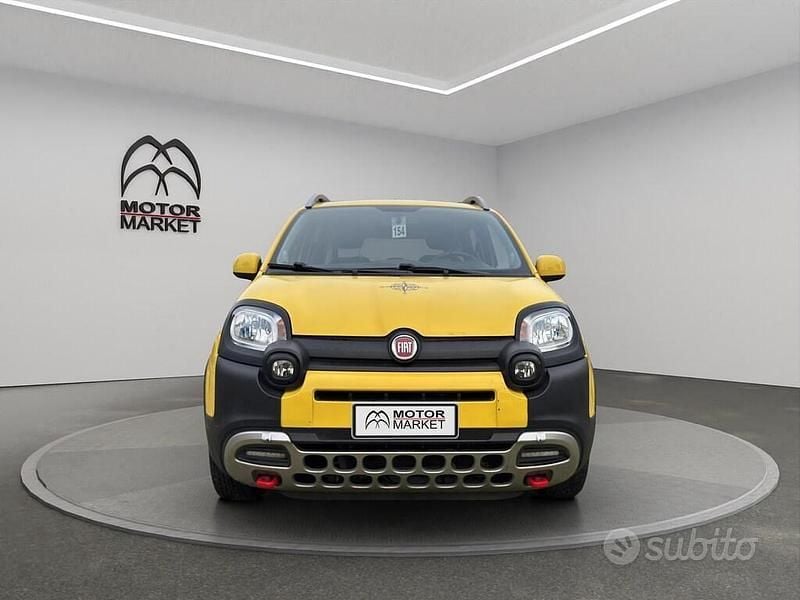 Usado Fiat Panda Cross Cross 70 CV (51 kW) 2021 Amarillo Utilitario